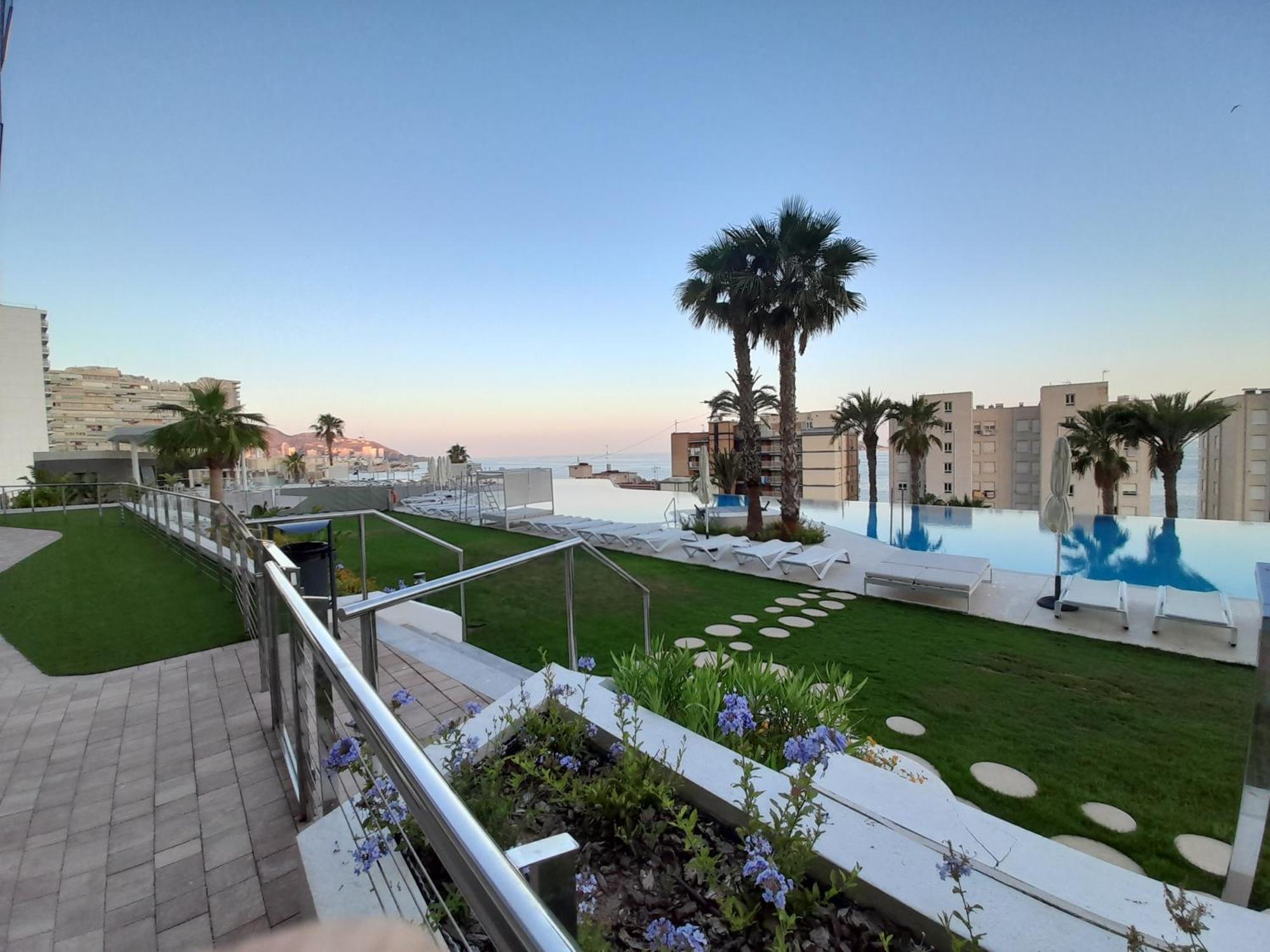 Sunset Cliffs Sea View Apartments 14 Floor Benidorm Eksteriør billede