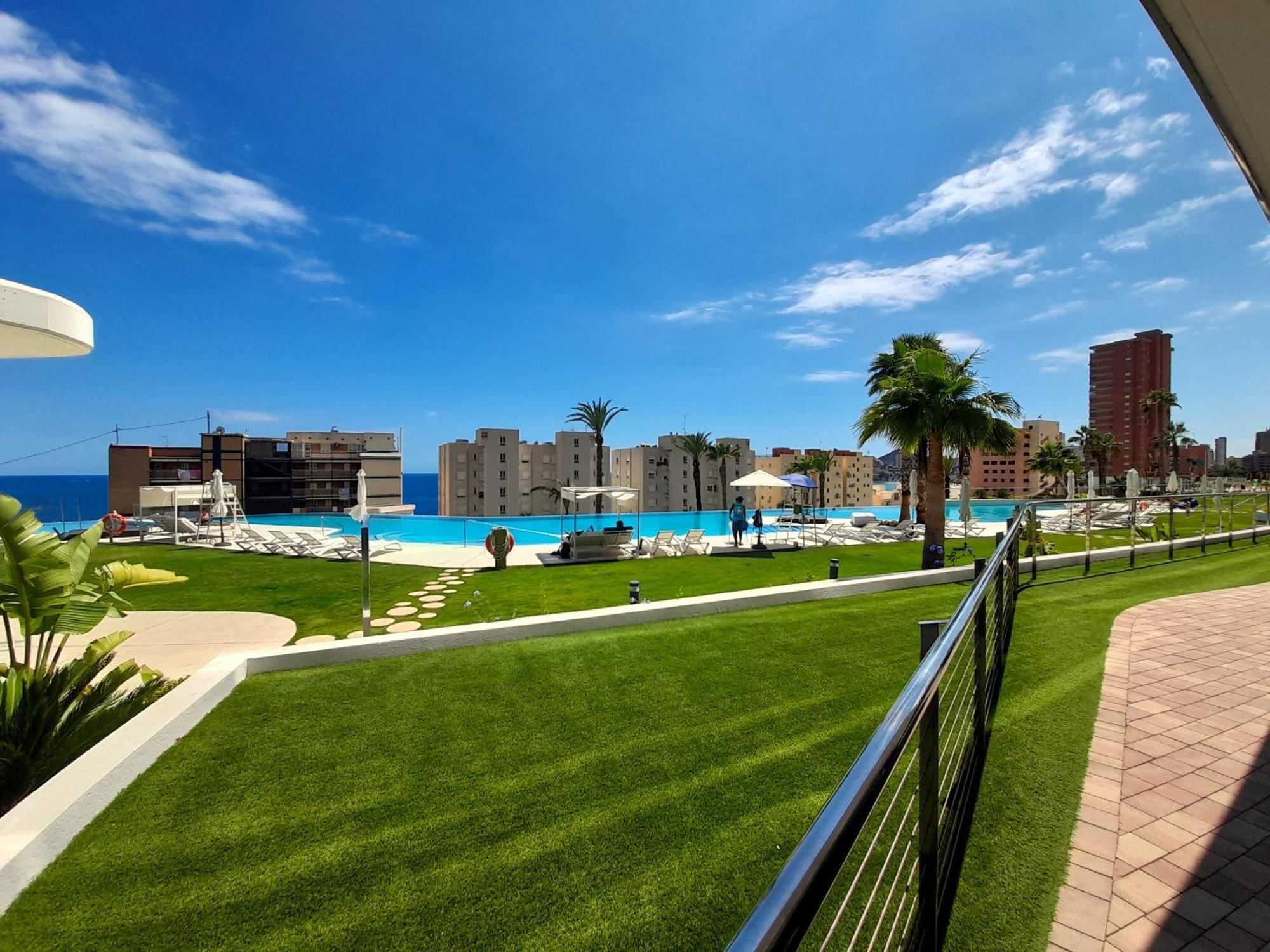 Sunset Cliffs Sea View Apartments 14 Floor Benidorm Eksteriør billede